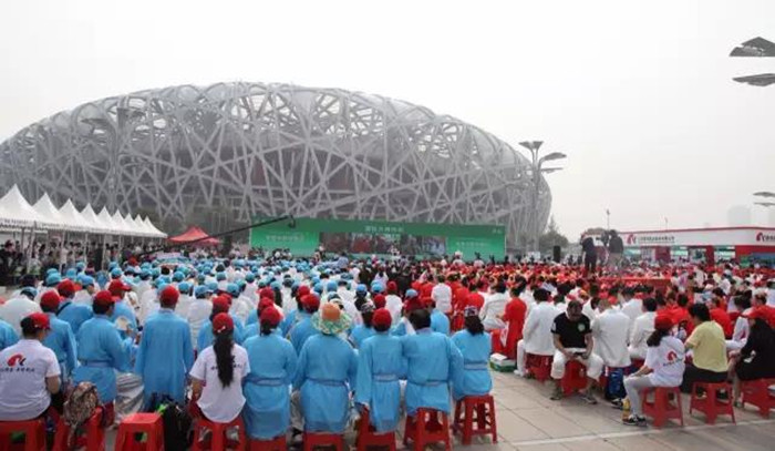 弘扬中医药文化 共筑健康中国梦——pa视讯药业携手“中医中药中国行”大型科普宣传活动