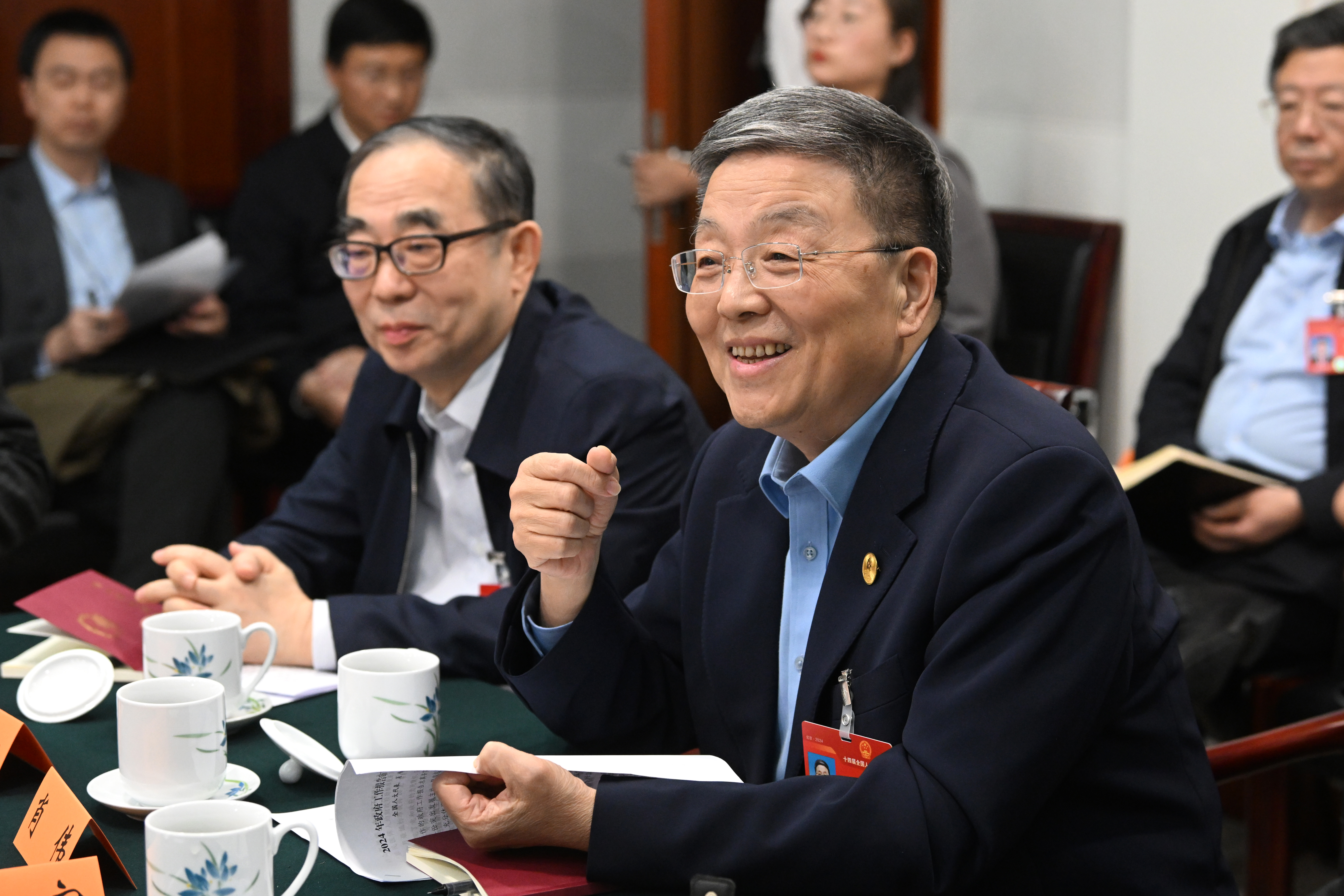 两会聚焦|中央级媒体新华社、新华网关注报道肖伟代表建议